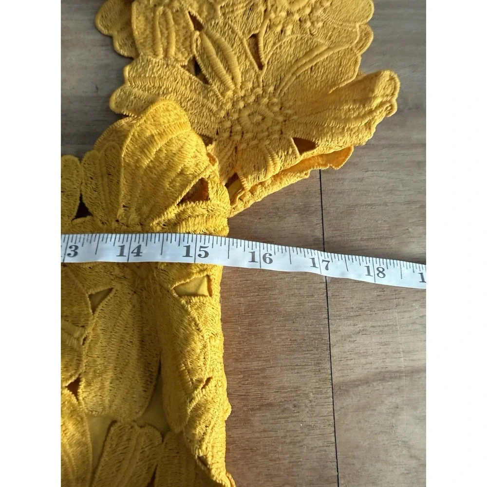 Few Moda Yellow Floral Guipure Lace Mini Dress Size M Off Shoulder Tie Back
